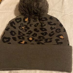 Vans green leopard beanie